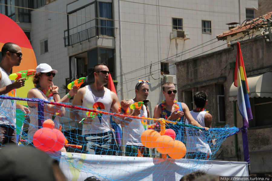 Гей парад в Тель Авиве