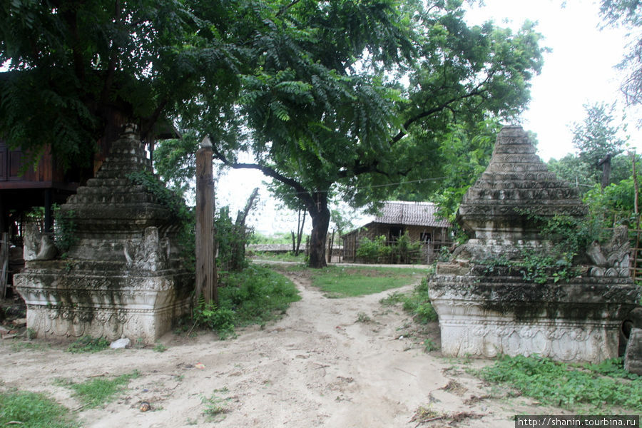 Задние ворота Мингун, Мьянма
