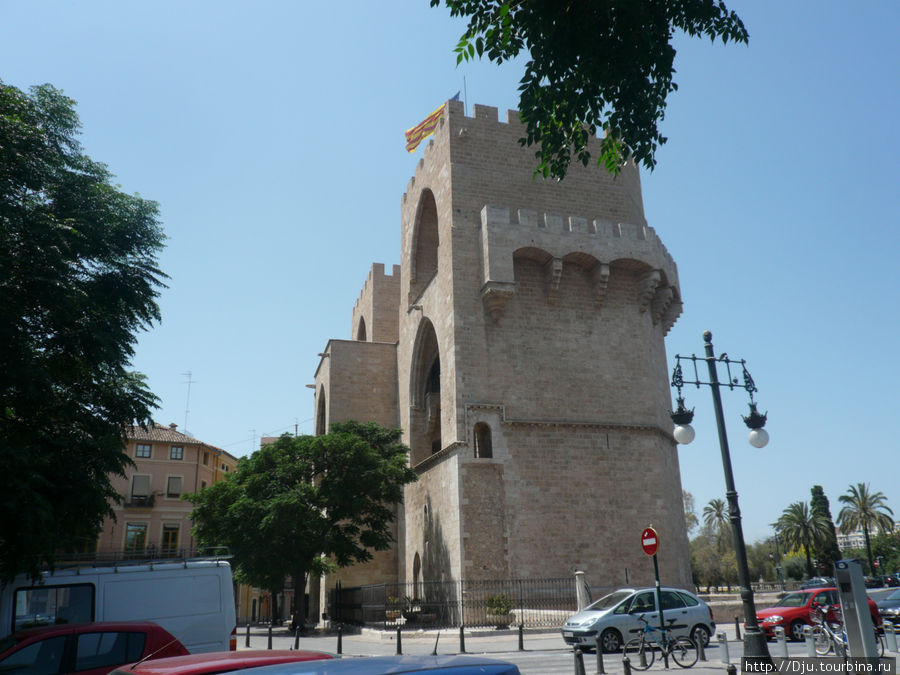 Ворота Торрес де Серранос 1238 года. Валенсия, Испания