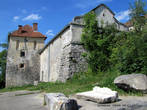 Современное состояние замок приобрел в середине XVII веке.