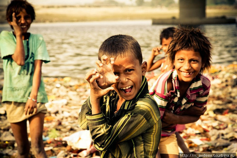 Дети трущоб. Дели, Индия