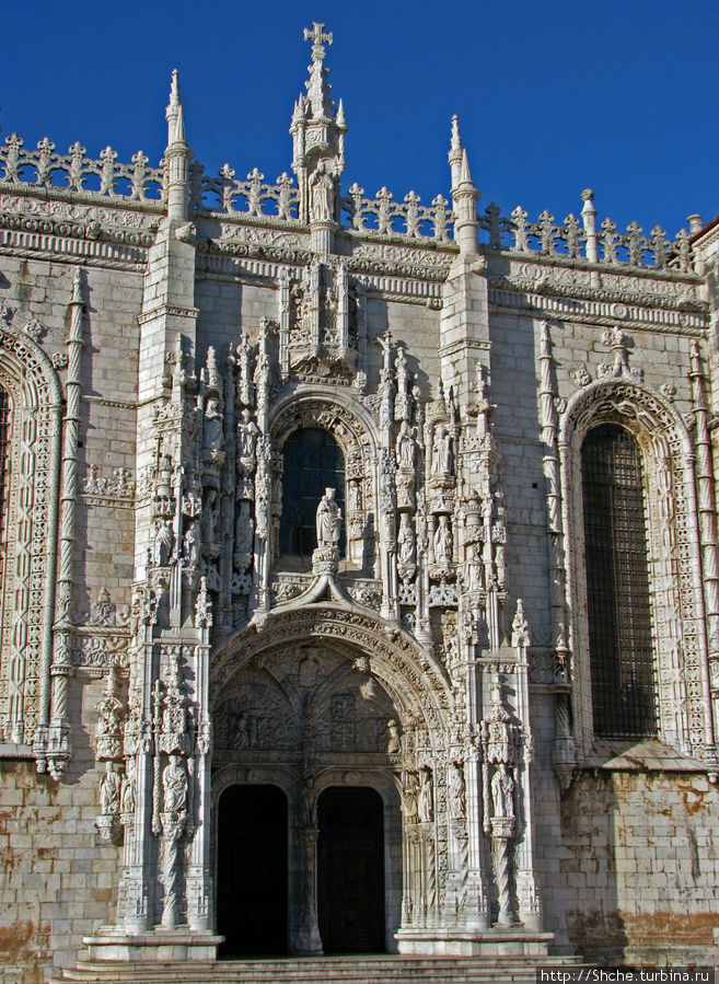 Южный портал церкви Лиссабон, Португалия