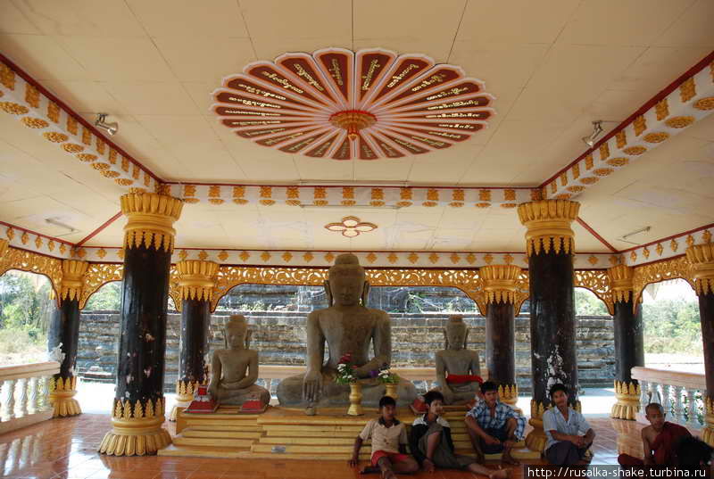 Пагода Монгхонг Мраук-У, Мьянма