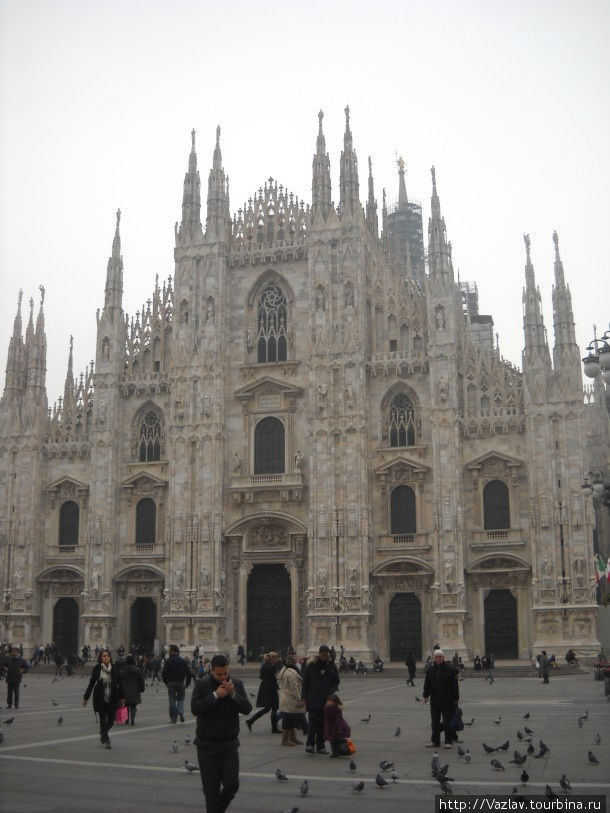 Фасад в лучшем виде Милан, Италия