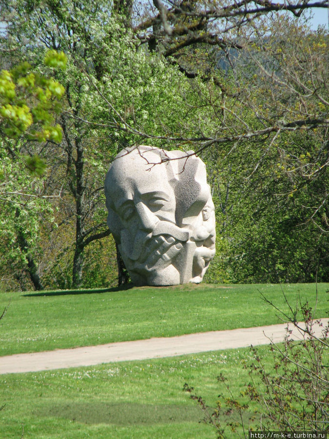 Скульптуры парка народной песни Сигулда, Латвия