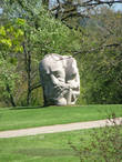 Скульптуры парка народной песни