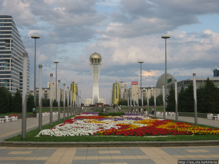Водно-Зеленый Бульвар Астана, Казахстан