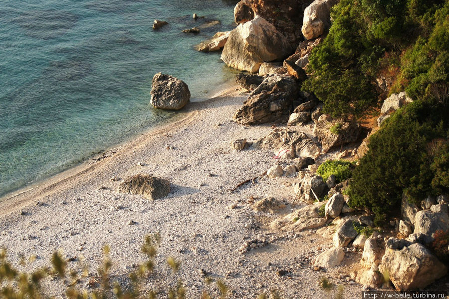 Пляж Кала — Фуили. Арбатакс, Италия