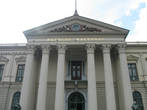 Здание законодательной ассамблеи