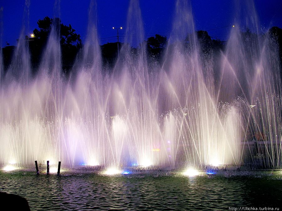 Поющий фонтан в Тбилиси Тбилиси, Грузия