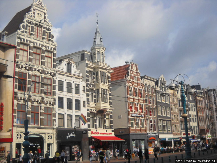 Разношёрстная компания Амстердам, Нидерланды