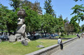 Центральный бульвар Аламеда с копией (или неужели подлинником) статуи с острова Пасха
