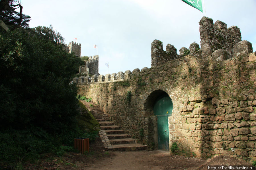 Мавританский замок в Синтре / Castelo dos Mouros