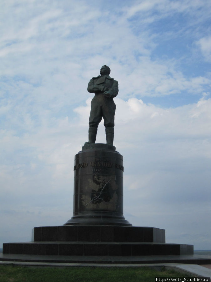 Памятник Чкалову Нижний Новгород, Россия