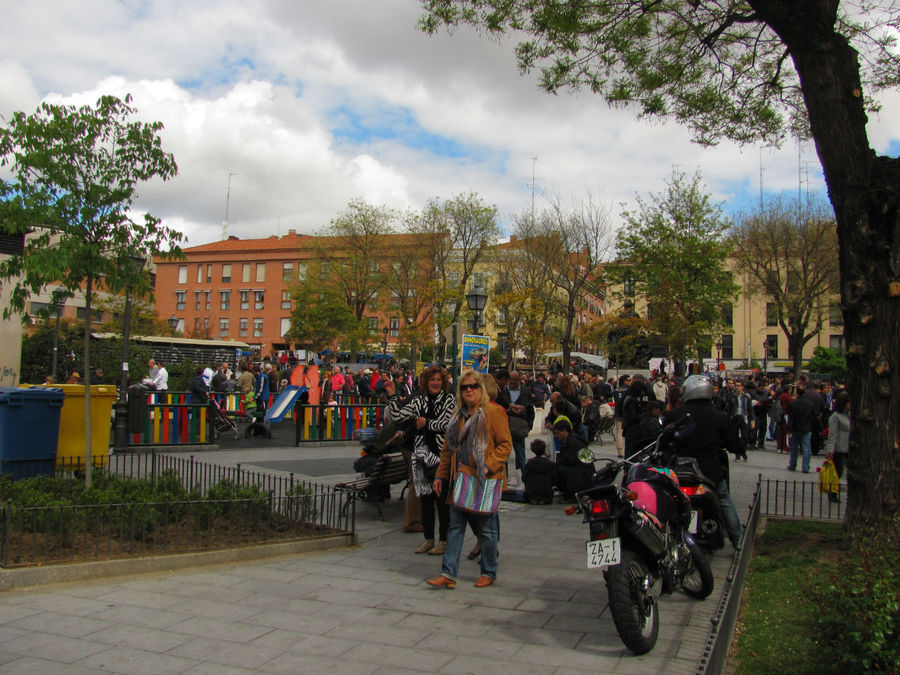 Сувениры — детский лепет! Переходим к настоящей барахолке! Мадрид, Испания