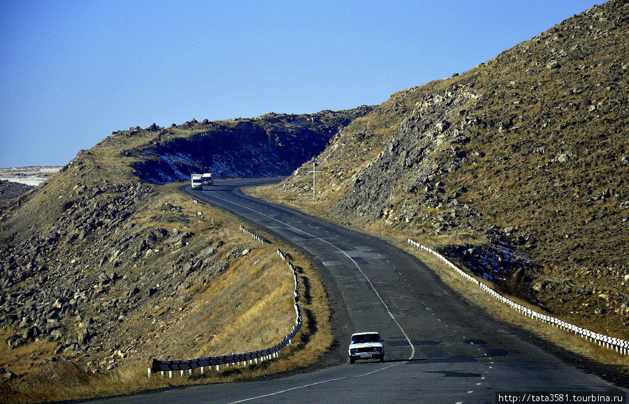Зимние дороги Армении Армения