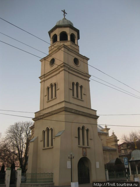Интересная главная церковь города Бельцы, Молдова
