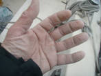 14 Декабря 2011 г. Сев.Атлантика. 
Так выглядят руки после 10-12 часов рулежки вручную...
