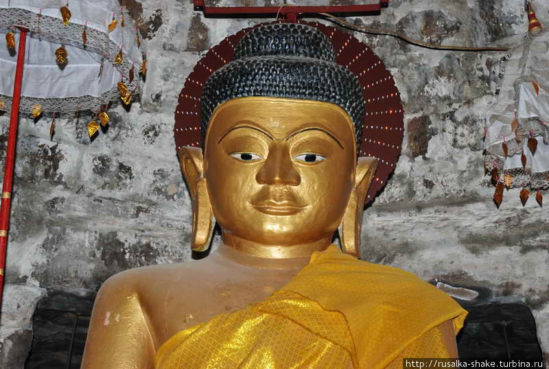 Почему у Будды длинные уши Мраук-У, Мьянма