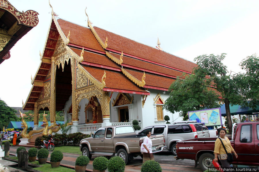 Главный храм монастяря Пхра СИнгх Чиангмай, Таиланд