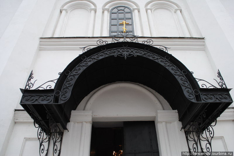 Главный вход в храм Казань, Россия
