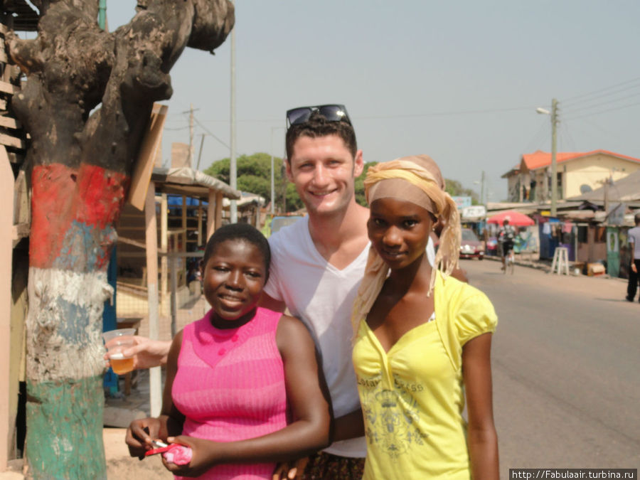 Джон и крали Аккра, Гана