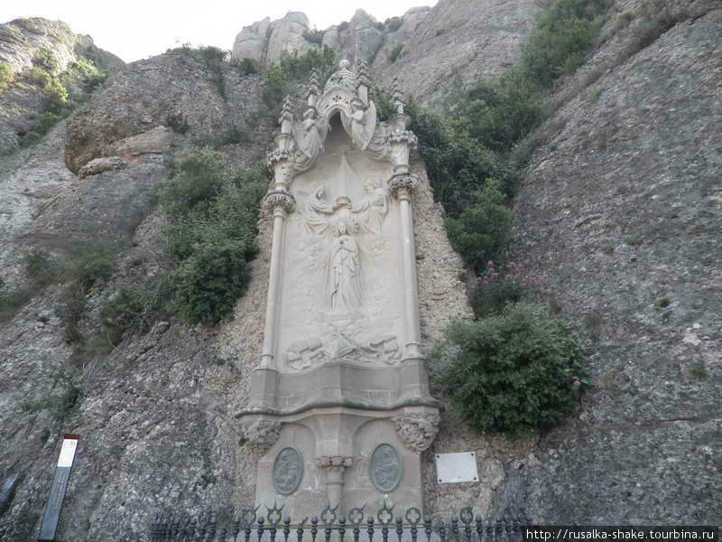Монсеррат, часовня в пещере Санта Кова Монастырь Монтсеррат, Испания