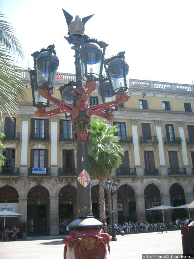 Первый и единственный заказ города великому Гауди (номер два) Барселона, Испания