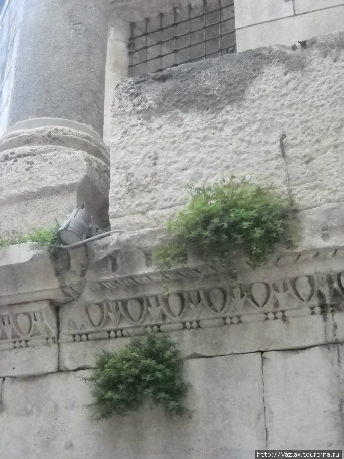 Каменная резьба Сплит, Хорватия