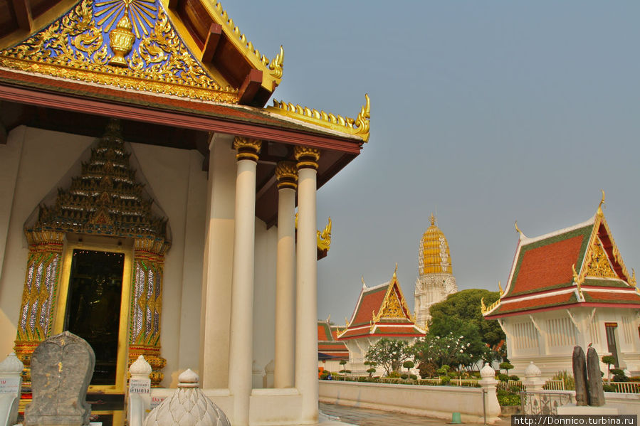 ват Пхра Си Ратана Махатхат Пхитсанулок, Таиланд