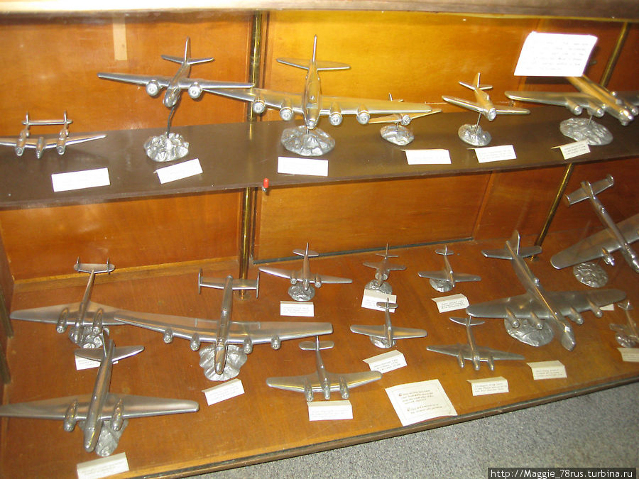Самолеты эскадрильи представлены только в моделях. После списания они все были утилизированы, а сохранившиеся единицы сейчас продаются за космические деньги.