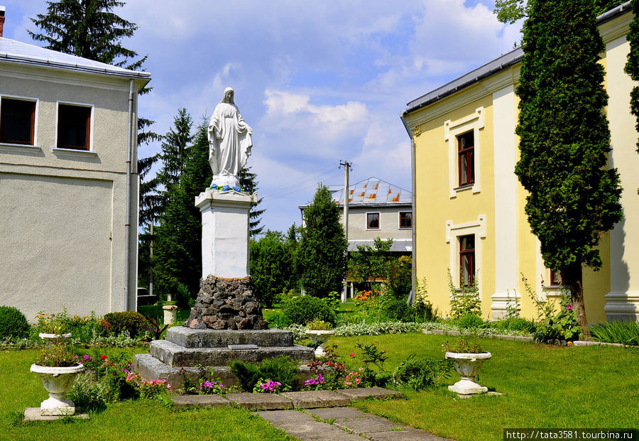 Василианский монастырь в Подгорцах