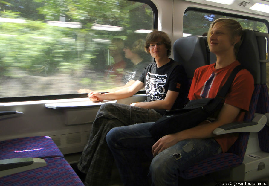 На таком поезде одно удовольствие куда-то ехать Карлштейн, Чехия