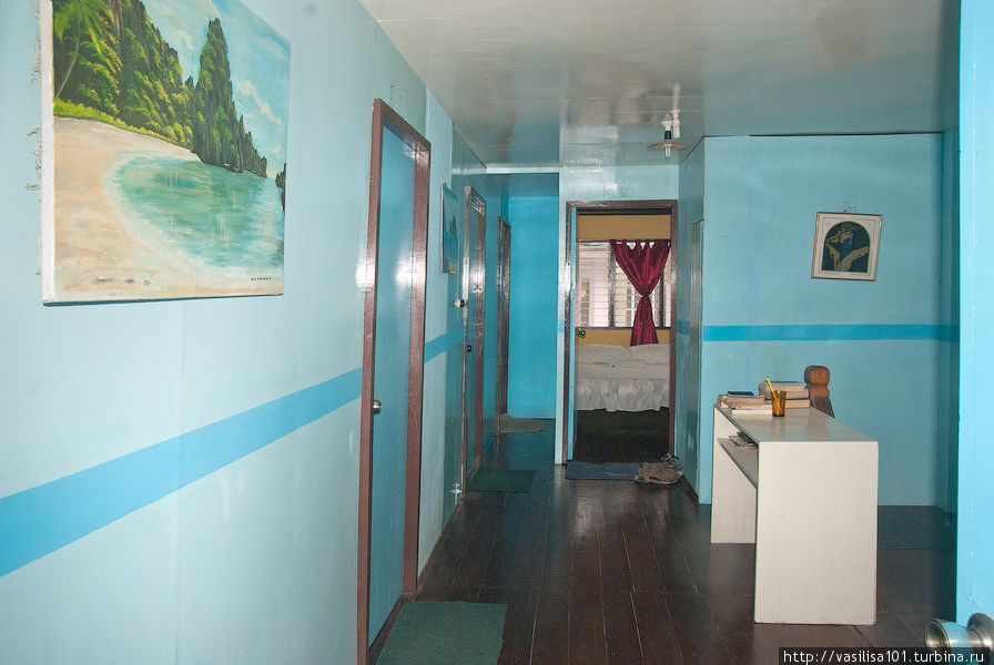 Общий коридор на втором этаже Эль-Нидо, остров Палаван, Филиппины