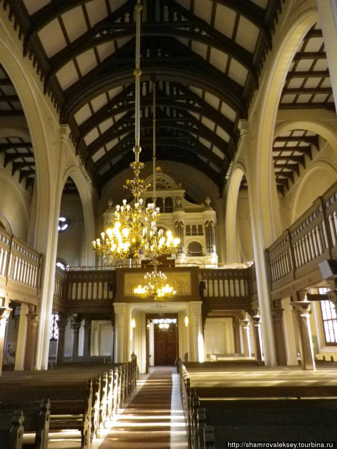 Строгая красота Александровской церкви