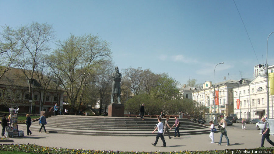 Памятник Энгельсу Москва, Россия