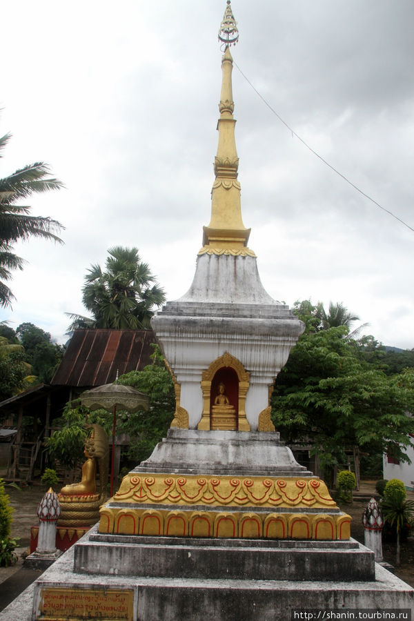 Деревенский монастырь 1928 года Провинция Луангпрабанг, Лаос