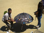 Арабская народная игра с зонтиком
