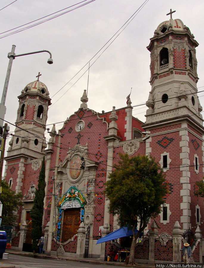 Церковь Святой Троицы и Богоматери Приюта / Santísima Trinidad y Nuestra Señora del Refugio
