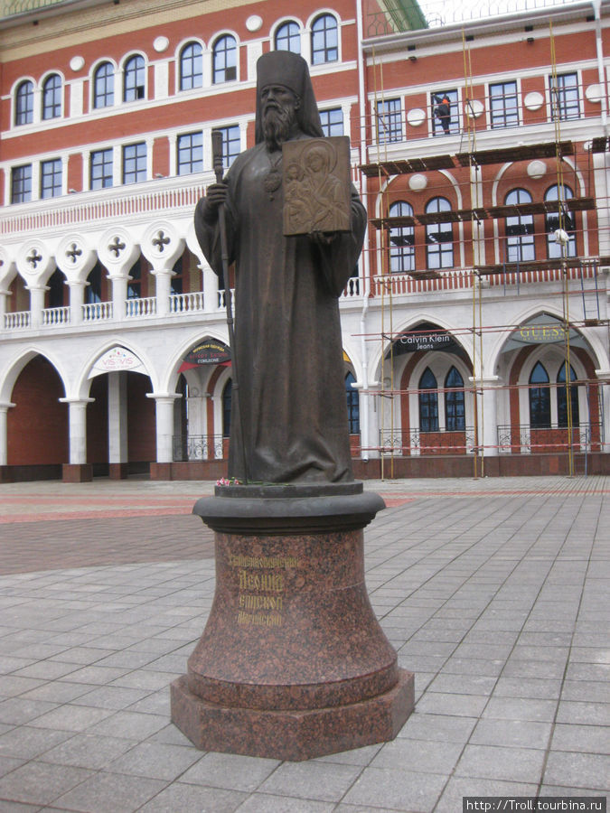 Памятник Л. Марийскому Йошкар-Ола, Россия