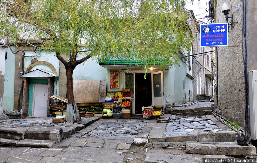 Баку - город ветров, огней и контрастов Баку, Азербайджан