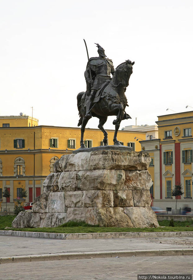 Площадь Скандербега Префектура Тирана, Албания