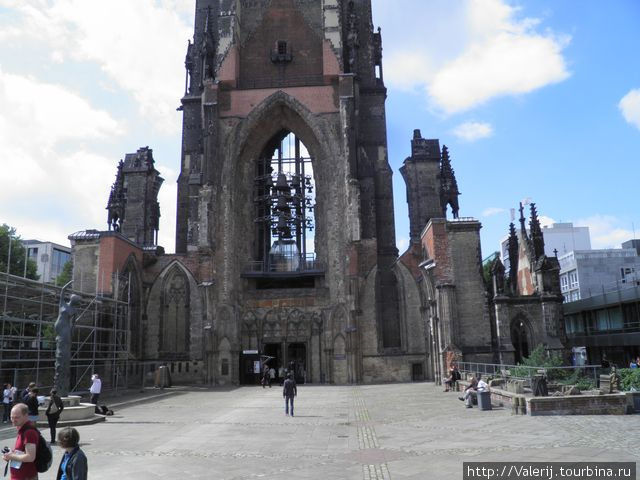 Храм с трагической судьбой и живой душой Гамбург, Германия