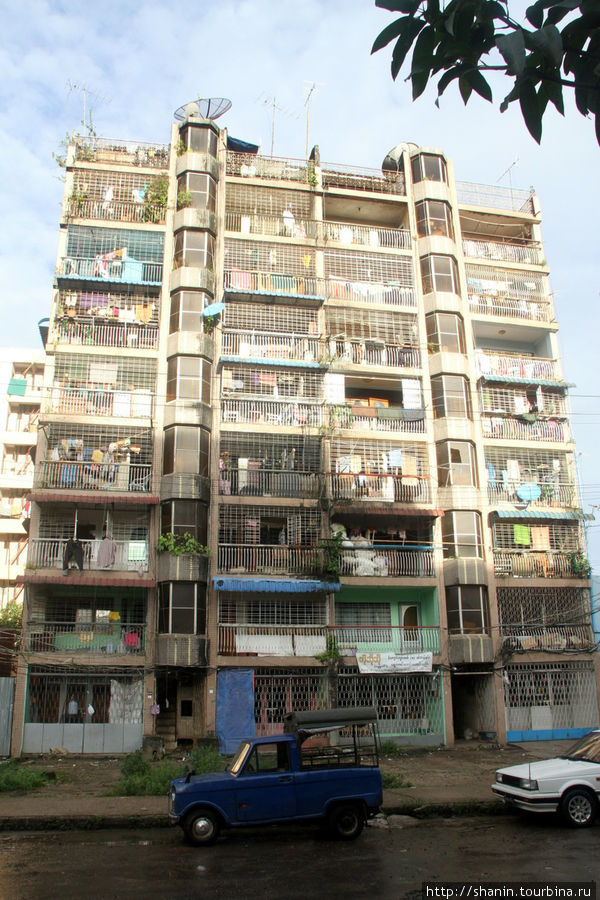 Почти небоскребы Янгон, Мьянма