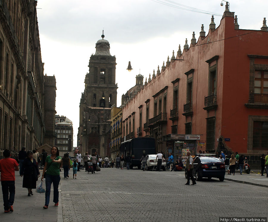 Монетная улица Мехико, Мексика