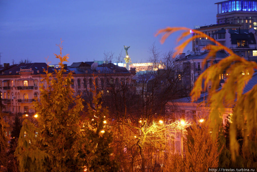 Вид на Майдан с Банковской улицы Киев, Украина