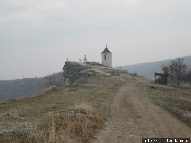 Центр нынешнего старого Орхея — небольшая церквушка на самом высоком месте Бутучены (Старый Орхей), Молдова