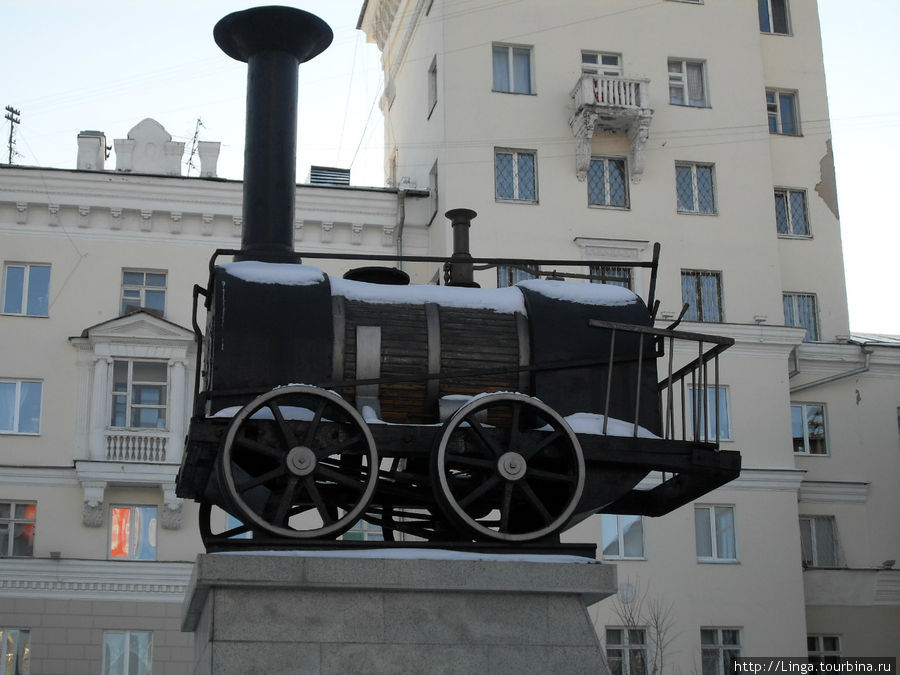 Памятники науки в москве. Музей Свердловской железной дороги Екатеринбург. Памятники науки и техники. Памятник науке.