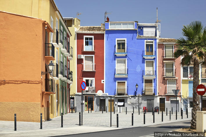 Вильяхойоса. Разноцветье фасадов Вильяхойоса, Испания