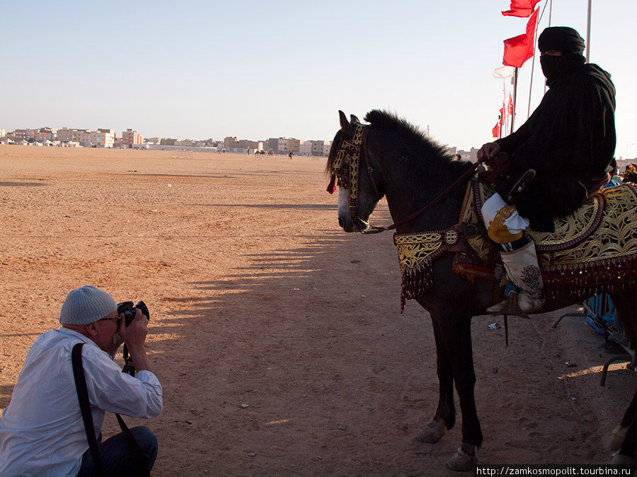 Участники шоу совершенно не возражали против фотографирования, что весьма редко для Марокко. Дахла, Западная Сахара